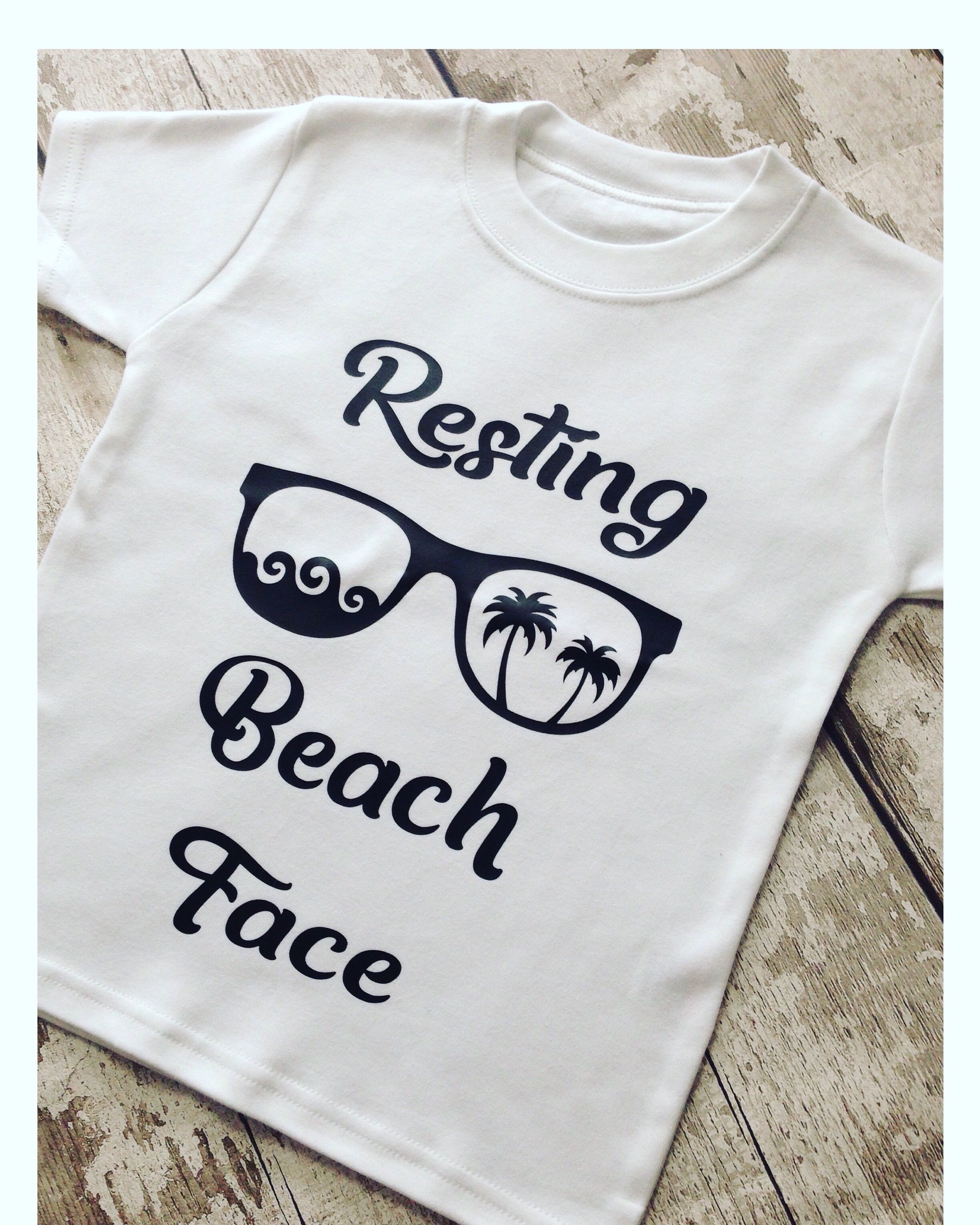 Resting beach face t shirt